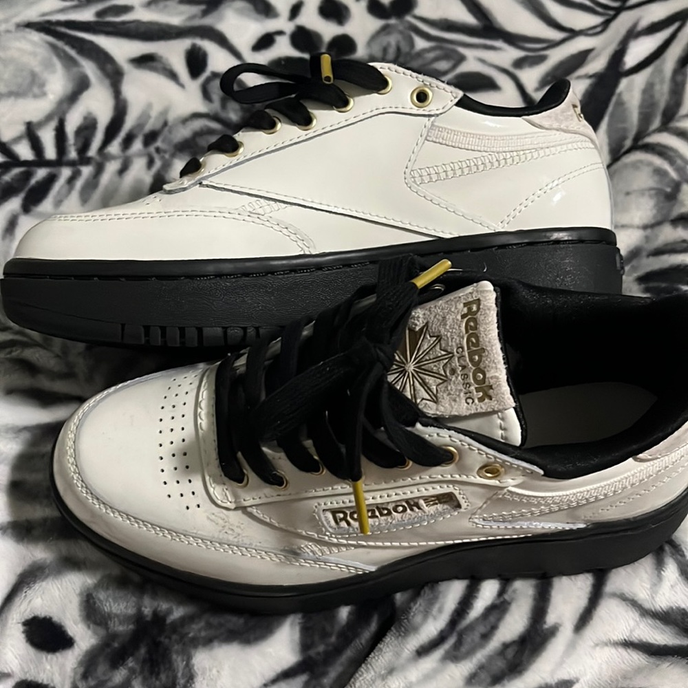 Cardi B Reebok size 5